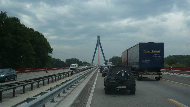 Autobahnbr&uuml;cke